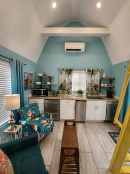 Blanche's Boudoir- A Little Sass, A Lot of Seaside - Image 4