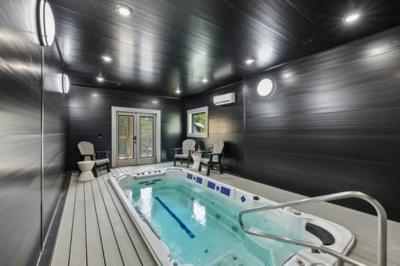 Rhinestone Ridge- New, Mtn Views, Pool, Hot tub, Gameroom - Image 2